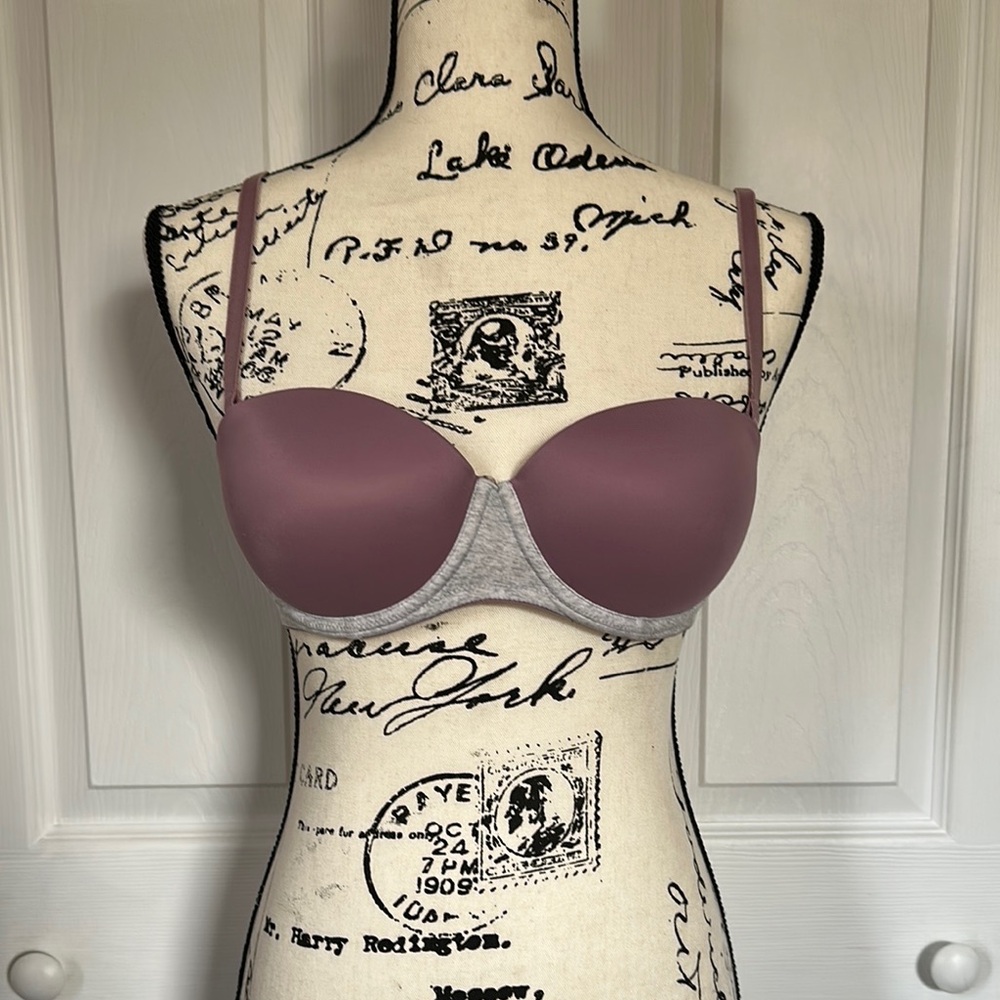 PINK Victoria's Secret Purple Seamless Bra